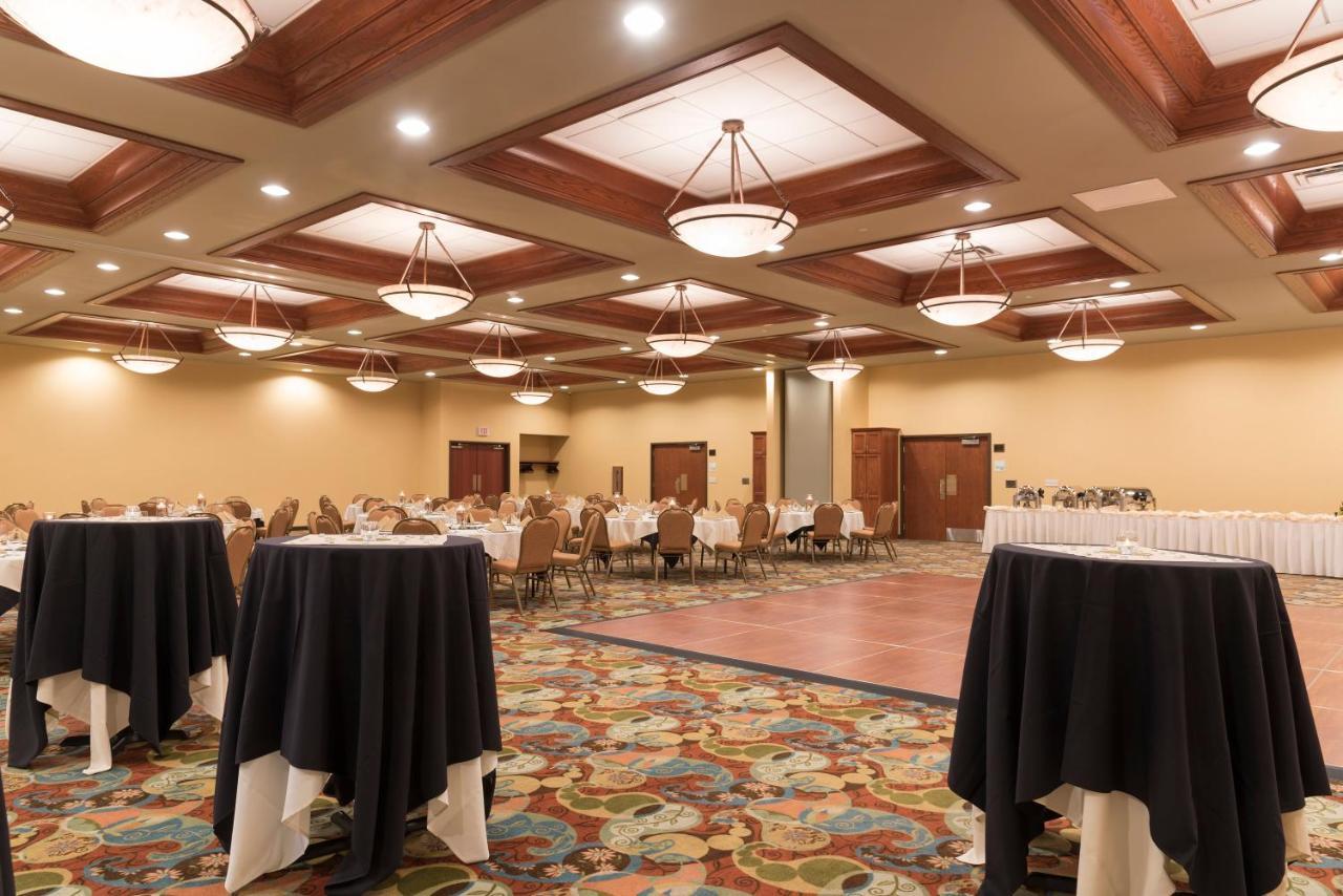 Holiday Inn Midland By Ihg Exteriér fotografie