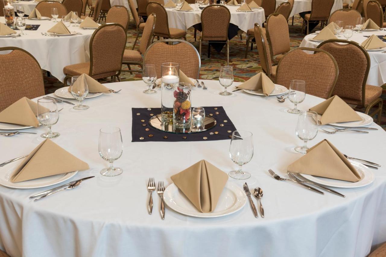 Holiday Inn Midland By Ihg Exteriér fotografie