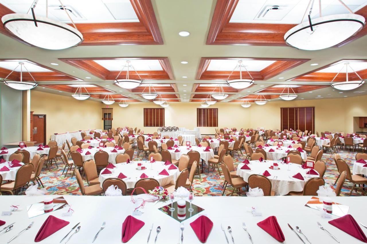 Holiday Inn Midland By Ihg Exteriér fotografie