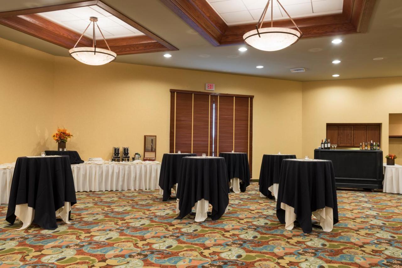 Holiday Inn Midland By Ihg Exteriér fotografie